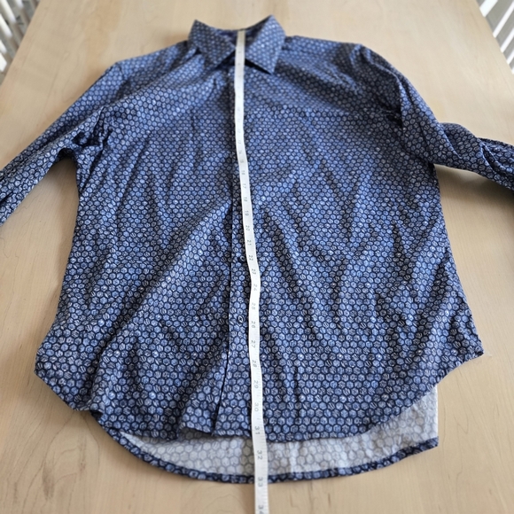 Robert Graham Blue Floral Button Down Shirt - Picture 11 of 12